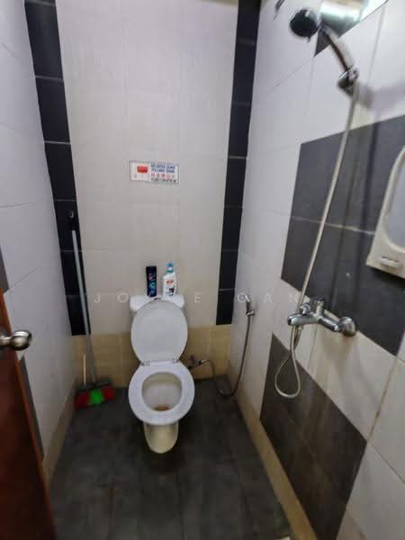 Shop / Office for Sale in Johor Bahru (Johor) - Joyce Gan - Bathroom - PropertyGuru.com.my