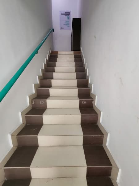 Shop / Office for Sale in Johor Bahru (Johor) - Joyce Gan - Corridor - PropertyGuru.com.my