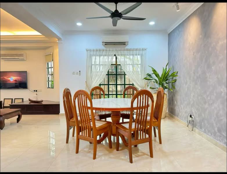 Rumah Berkembar untuk Dijual di Bukit Rahman Putra (Sungai Buloh) - Alicia Soo - Dining Room - PropertyGuru.com.my