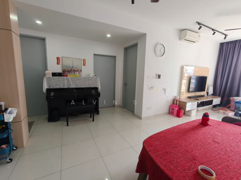 Kondominium untuk Dijual di Infiniti 3 Residences - Alvin Sow - Living Room - PropertyGuru.com.my