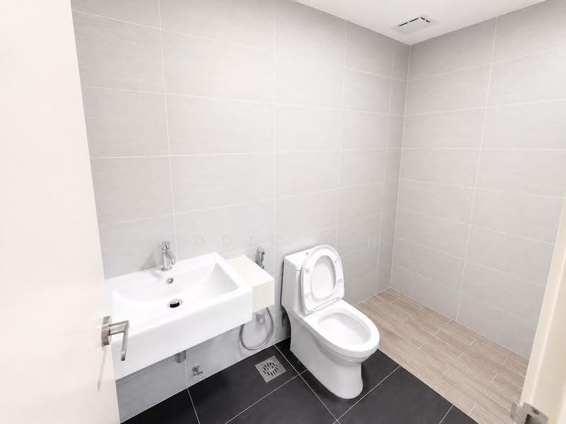 Kediaman Servis untuk Dijual di Arte Plus - Eddie Loh - Bathroom - PropertyGuru.com.my