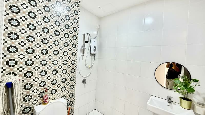 Rumah Berkembar untuk Dijual di Kuala Selangor (Selangor) - Aizuddin Ali - Bathroom - PropertyGuru.com.my