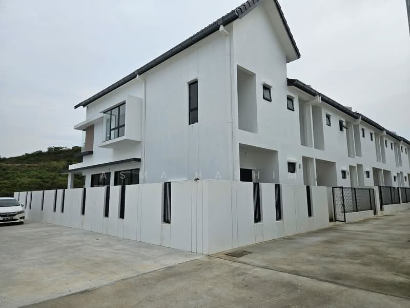 2-storey Terraced House for Sale in Sepang (Selangor) - Asma Hashim - PropertyGuru.com.my