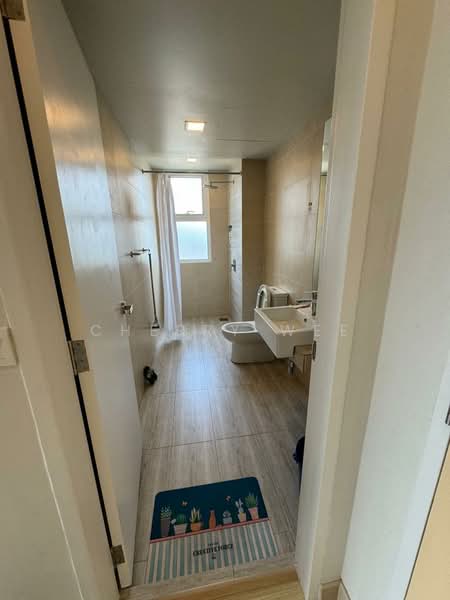 Service Residence for Rent at Windmill upon Hills - Cherry Wee - Bathroom - PropertyGuru.com.my