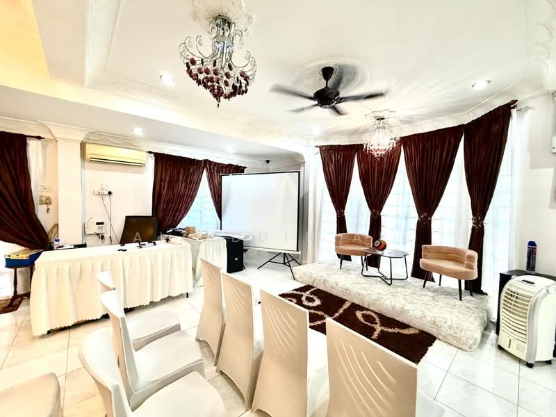 Rumah Teres 3-Tingkat untuk Dijual di Seksyen 7 (Shah Alam) - Aizuddin Ali - Interior - PropertyGuru.com.my