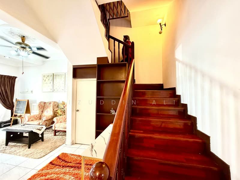Rumah Teres 3-Tingkat untuk Dijual di Seksyen 7 (Shah Alam) - Aizuddin Ali - PropertyGuru.com.my