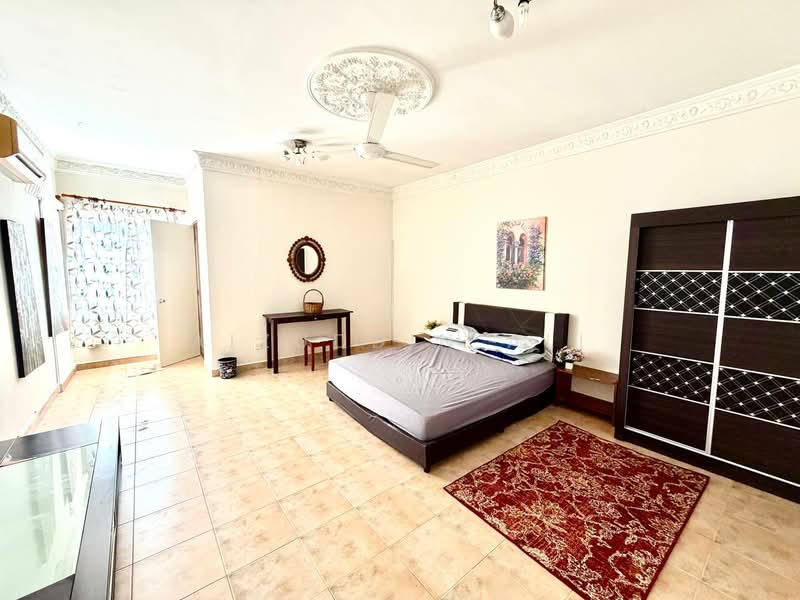 Rumah Teres 3-Tingkat untuk Dijual di Seksyen 7 (Shah Alam) - Aizuddin Ali - PropertyGuru.com.my