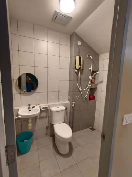 Terraced House for Rent in Rawang (Selangor) - Vikram . - Bathroom - PropertyGuru.com.my