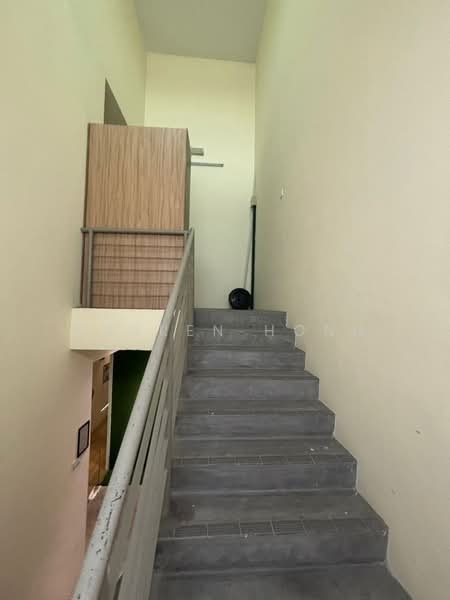 Shop / Office for Rent in Taman Molek (Johor Bahru) - Darren Hong - Interior - PropertyGuru.com.my