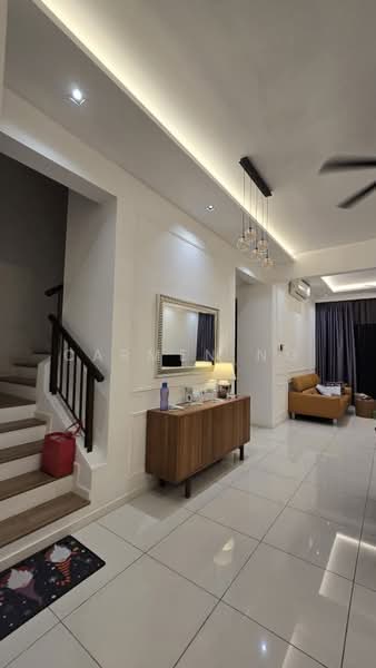Rumah Teres untuk Dijual di Bandar Tropicana Aman (Telok Panglima Garang) - Carmen Ng - Living Room - PropertyGuru.com.my