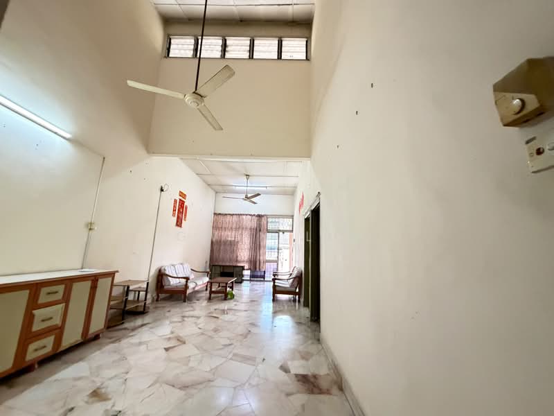 Rumah Teres 1-Tingkat untuk Disewa di Taman Suria (Johor Bahru) - Gwen Lim - PropertyGuru.com.my