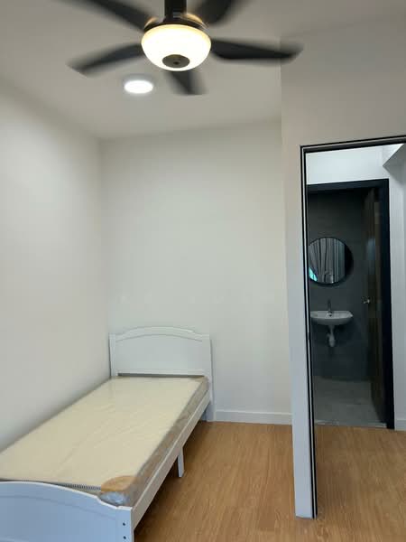 Service Residence for Sale at The New Duo @ Edumetro - KF Kuan - Bedroom - PropertyGuru.com.my