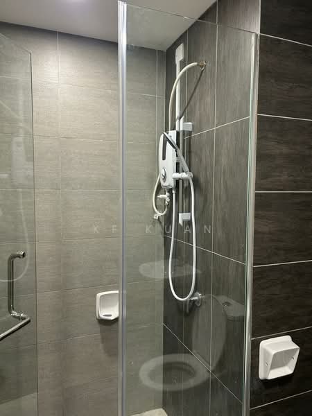 Service Residence for Sale at The New Duo @ Edumetro - KF Kuan - Bathroom - PropertyGuru.com.my