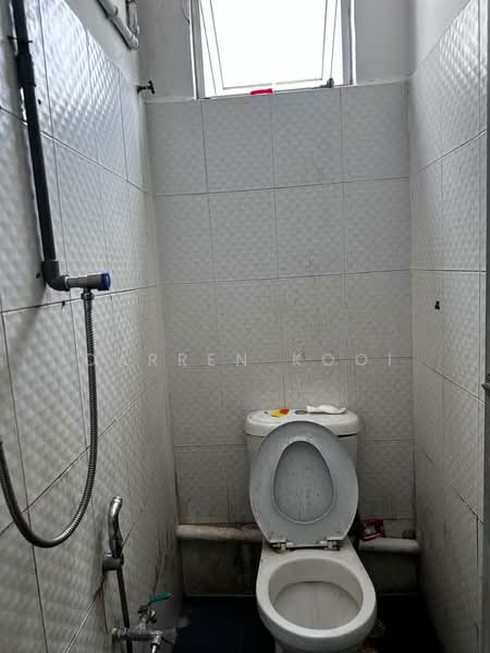 Shop / Office untuk Dijual di Simpang Ampat (Penang) - Darren Kooi - Bathroom - PropertyGuru.com.my