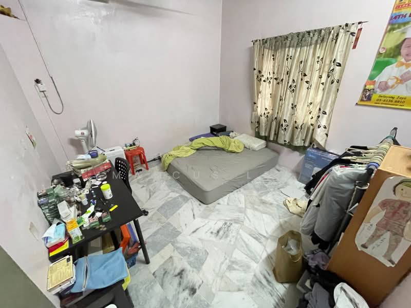 Rumah Teres 1-Tingkat untuk Dijual di Selayang (Selangor) - Marcus Lee - Bedroom - PropertyGuru.com.my