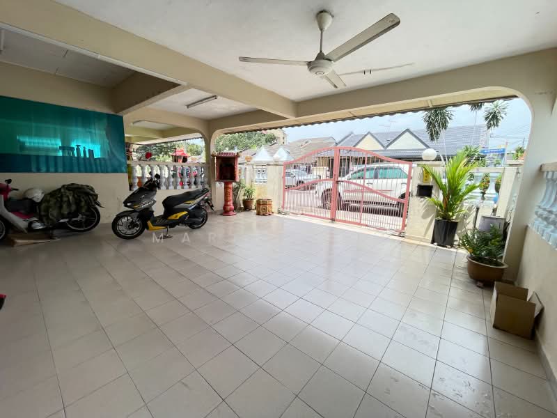 Rumah Teres 1-Tingkat untuk Dijual di Selayang (Selangor) - Marcus Lee - Exterior - PropertyGuru.com.my