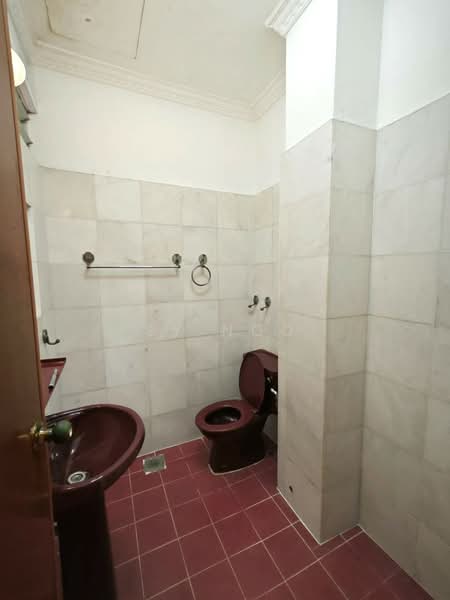 Rumah Teres 2-Tingkat untuk Dijual di Taman Perling (Perling) - SY Ngo - Bathroom - PropertyGuru.com.my