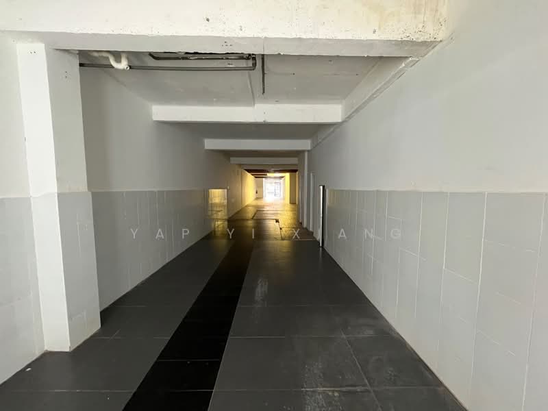 Shop / Office untuk Disewa di George Town (Penang) - Yap Yi Xiang - Corridor - PropertyGuru.com.my