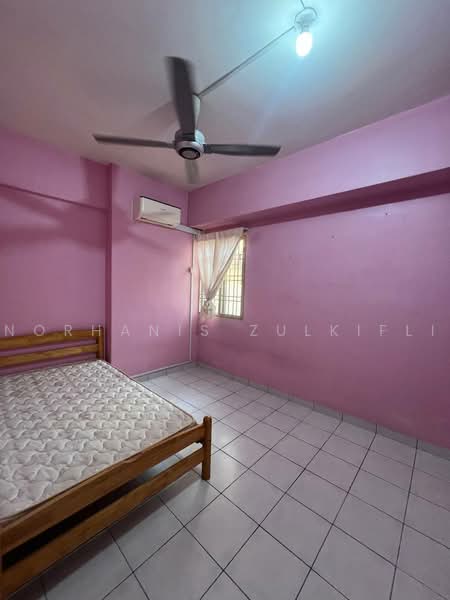 Apartment for Rent at Pangsapuri Sri Cempaka - Norhanis Zulkifli - 2nd bedroom - PropertyGuru.com.my