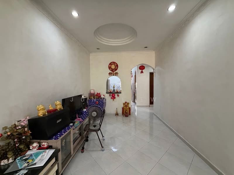 1-storey Terraced House for Sale in Bukit Indah (Iskandar Puteri (Nusajaya)) - Junz Liew - Living Room - PropertyGuru.com.my