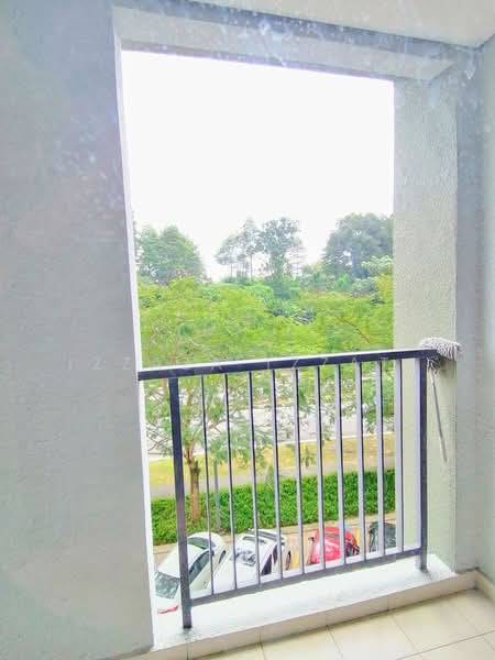 Kediaman Servis untuk Disewa di Radia Residences - Izzaza Izzati - Balcony - PropertyGuru.com.my