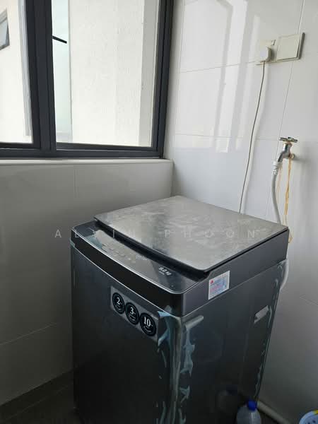 Kediaman Servis untuk Disewa di KL Traders Square - Alvin Phoon - Balcony - PropertyGuru.com.my