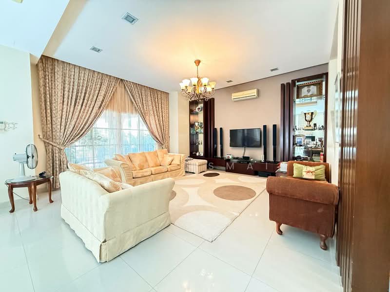 Bungalow House for Sale in Bandar Putra Permai (Seri Kembangan) - Fatin Ismail - Living Room - PropertyGuru.com.my
