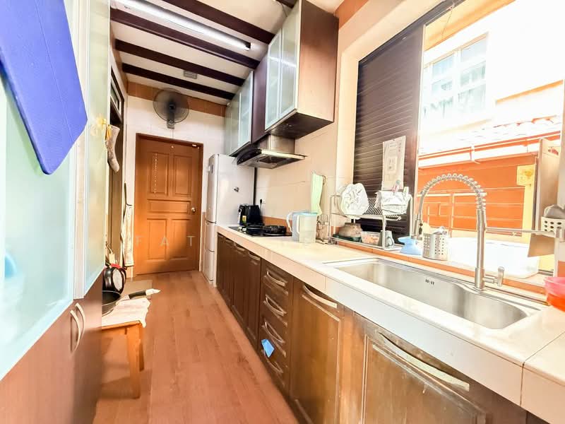 Bungalow House for Sale in Bandar Putra Permai (Seri Kembangan) - Fatin Ismail - Kitchen - PropertyGuru.com.my