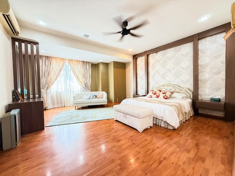 Bungalow House for Sale in Bandar Putra Permai (Seri Kembangan) - Fatin Ismail - Bedroom - PropertyGuru.com.my