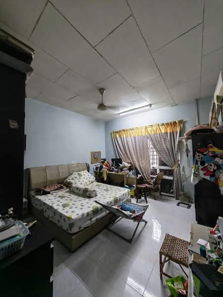 Rumah Teres 2-Tingkat untuk Dijual di Taman Muhibbah (Kulai) - SY Ngo - Bedroom - PropertyGuru.com.my