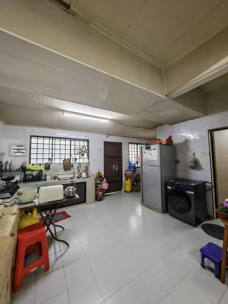 Rumah Teres 2-Tingkat untuk Dijual di Taman Muhibbah (Kulai) - SY Ngo - Kitchen - PropertyGuru.com.my