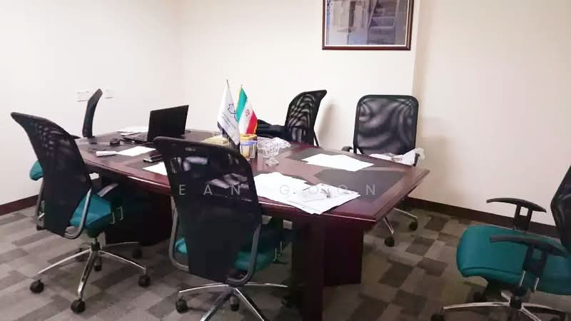Pejabat untuk Dijual di Mont Kiara (Kuala Lumpur) - Ean Goon - Meeting Room - PropertyGuru.com.my
