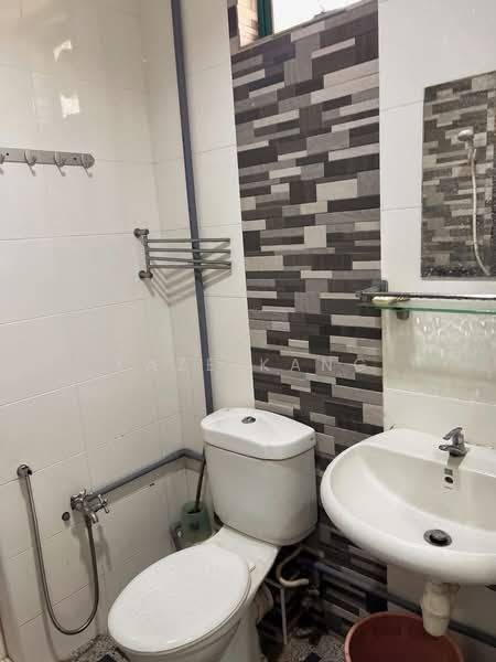 Condominium for Rent at Tanjung Park Condominium - Kaze Kang - PropertyGuru.com.my
