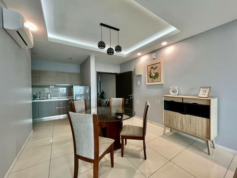 Kediaman Servis untuk Disewa di Emira Residence - Adaw Zain - Dining Room - PropertyGuru.com.my