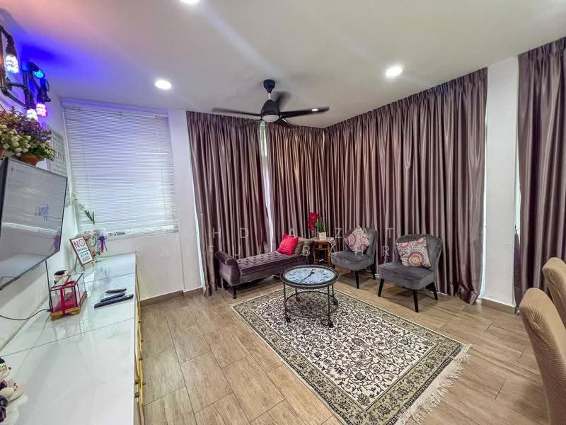 2-storey Terraced House for Sale in Cheras (Kuala Lumpur) - Mohd Aizat Saiful Bahri - Living Room - PropertyGuru.com.my
