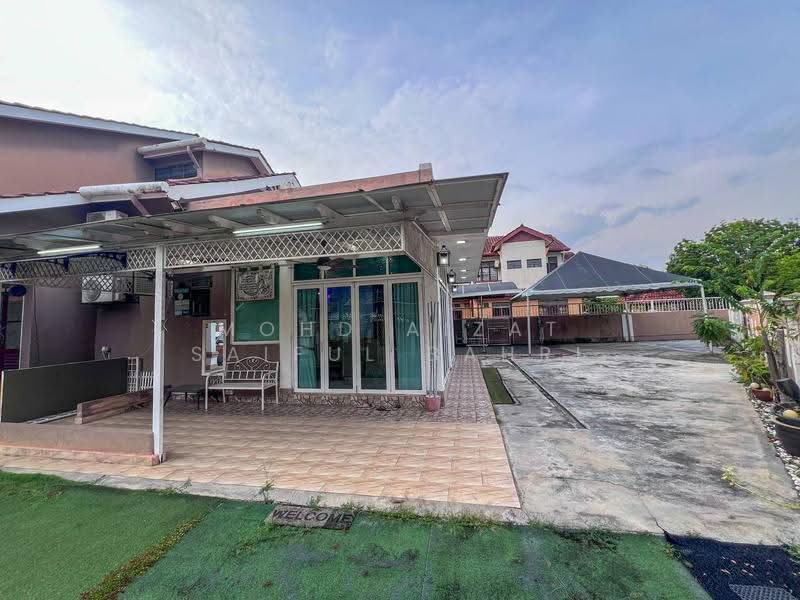 2-storey Terraced House for Sale in Cheras (Kuala Lumpur) - Mohd Aizat Saiful Bahri - Exterior - PropertyGuru.com.my