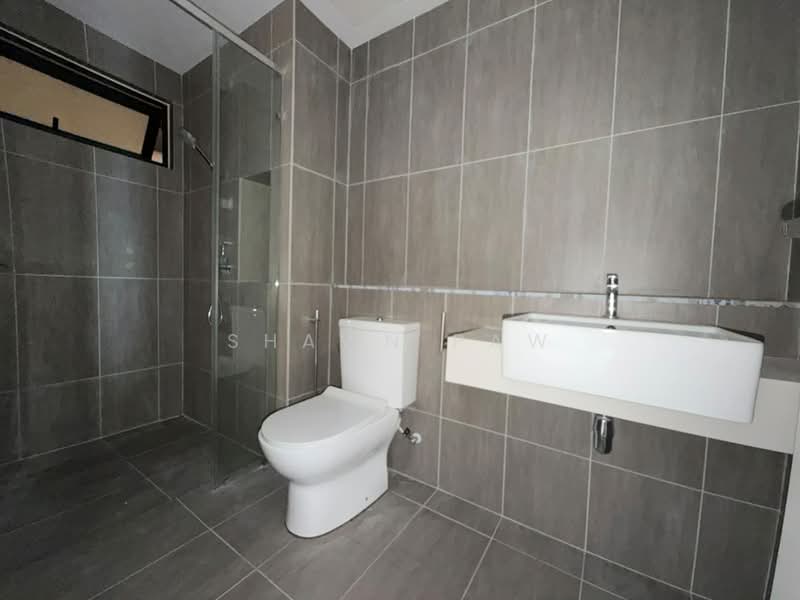 Service Residence for Sale at The Pulse Residence - Shawn Paw - Bathroom - PropertyGuru.com.my