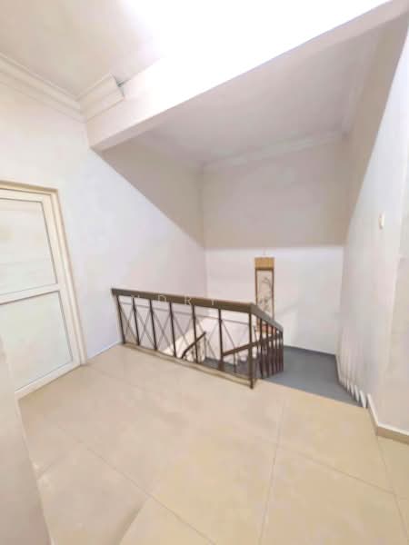 Rumah Berkembar untuk Dijual di Taman Bukit Kempas (Tampoi) - Sandry Ong - PropertyGuru.com.my
