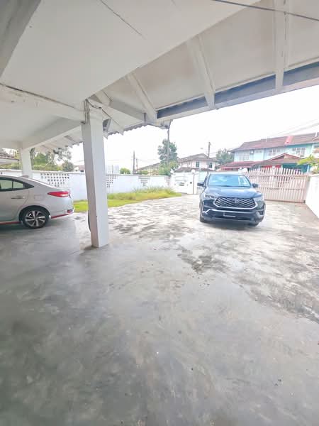 Rumah Berkembar untuk Dijual di Taman Bukit Kempas (Tampoi) - Sandry Ong - PropertyGuru.com.my