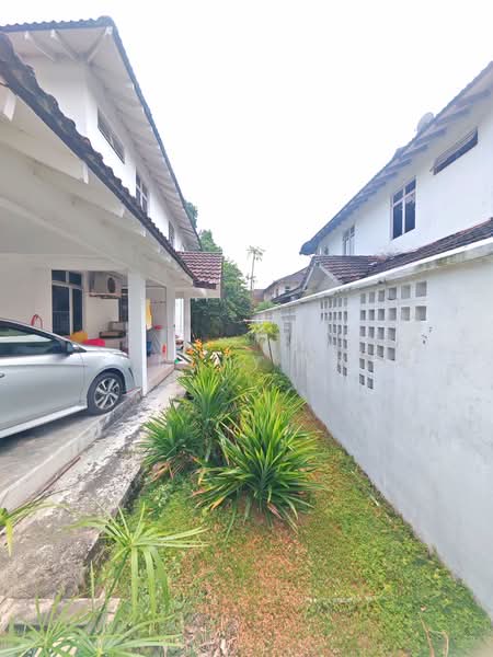 Rumah Berkembar untuk Dijual di Taman Bukit Kempas (Tampoi) - Sandry Ong - PropertyGuru.com.my