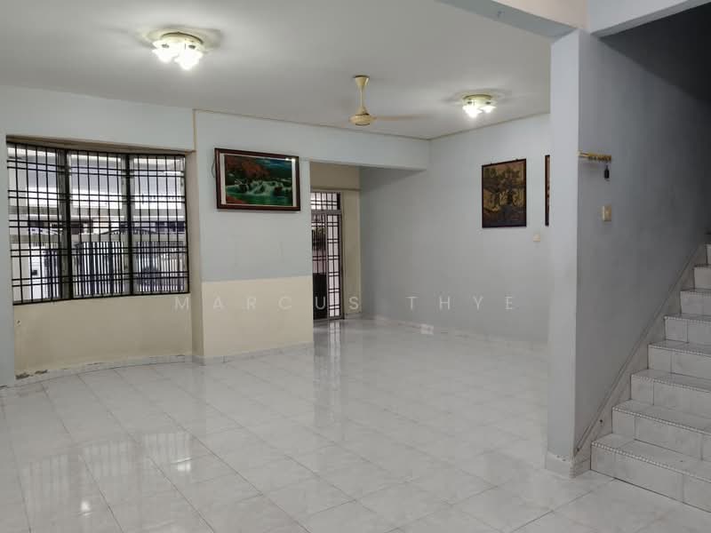 Rumah Teres 2.5-Tingkat untuk Dijual di Taman Pulai Utama (Skudai) - Marcus Thye - Living Room - PropertyGuru.com.my