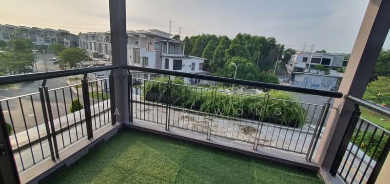 2-storey Terraced House for Sale in Alam Impian (Shah Alam) - Tabris Wong - Balcony - PropertyGuru.com.my