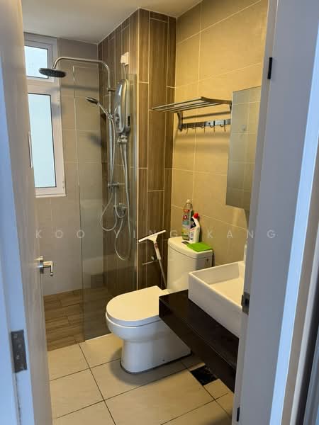 Kediaman Servis untuk Dijual di RYAN & MIHO - Koo Ying Kang - Bathroom - PropertyGuru.com.my