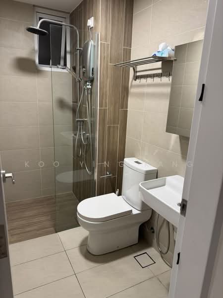 Kediaman Servis untuk Dijual di RYAN & MIHO - Koo Ying Kang - Bathroom - PropertyGuru.com.my