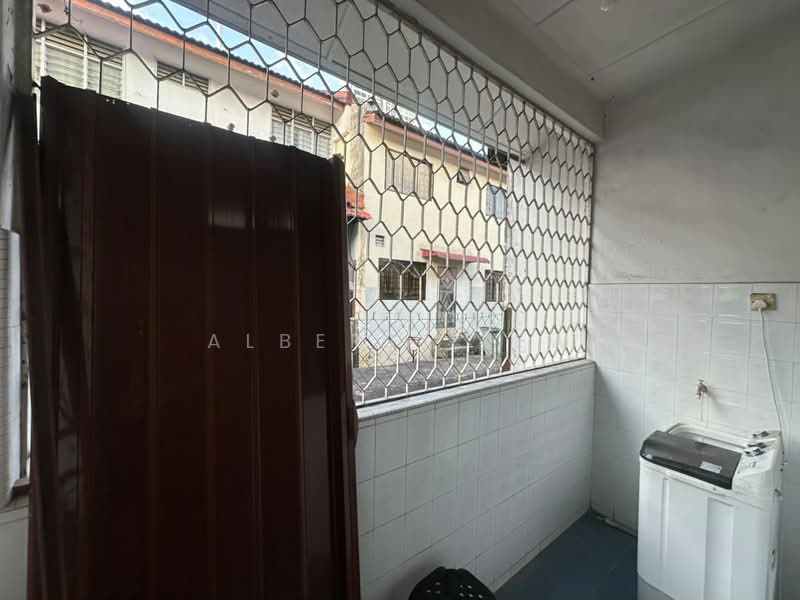 Rumah Teres 1.5-Tingkat untuk Dijual di Masai (Johor) - Albert Liew - Balcony - PropertyGuru.com.my