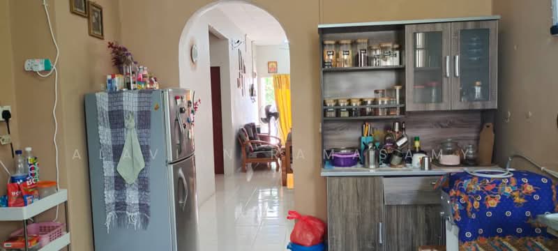 Rumah Teres 1-Tingkat untuk Dijual di Taman Kuala Selangor Utama (Kuala Selangor) - Alavian Ramasamy - Kitchen - PropertyGuru.com.my
