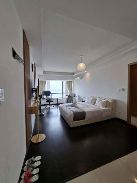 Kediaman Servis untuk Dijual di R&F Princess Cove Phase 1 - Louis Koh - Bedroom - PropertyGuru.com.my