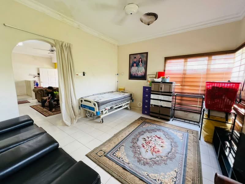 2-storey Terraced House for Sale in Kota Emerald (Rawang) - Ken Chong - Living Room - PropertyGuru.com.my
