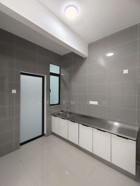 Kondominium untuk Dijual di 99 Residence - Jayden Teo - Kitchen - PropertyGuru.com.my