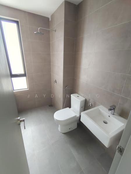 Kondominium untuk Dijual di 99 Residence - Jayden Teo - Bathroom - PropertyGuru.com.my